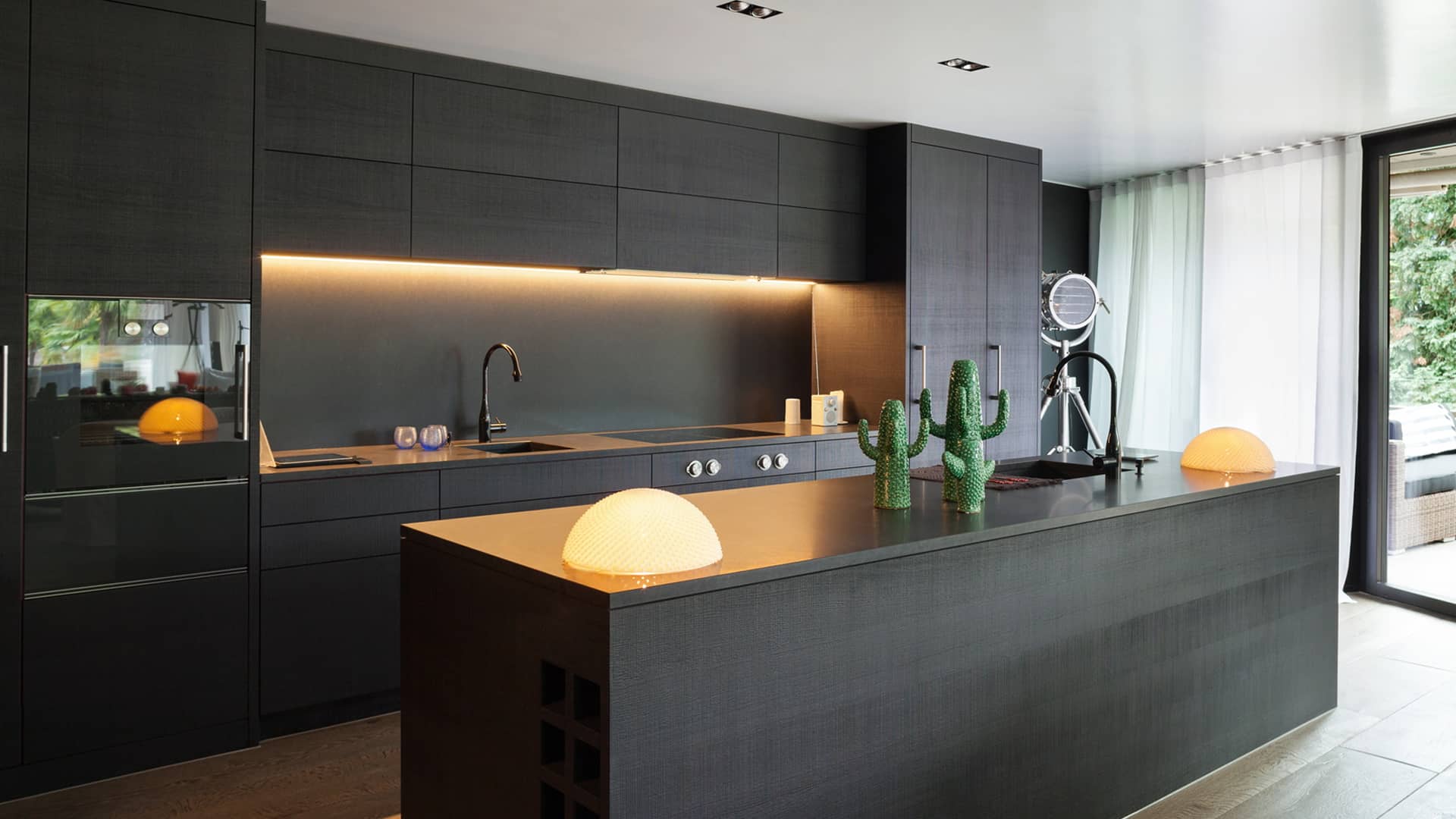 Nicklaus York Chocolate Kitchen Model